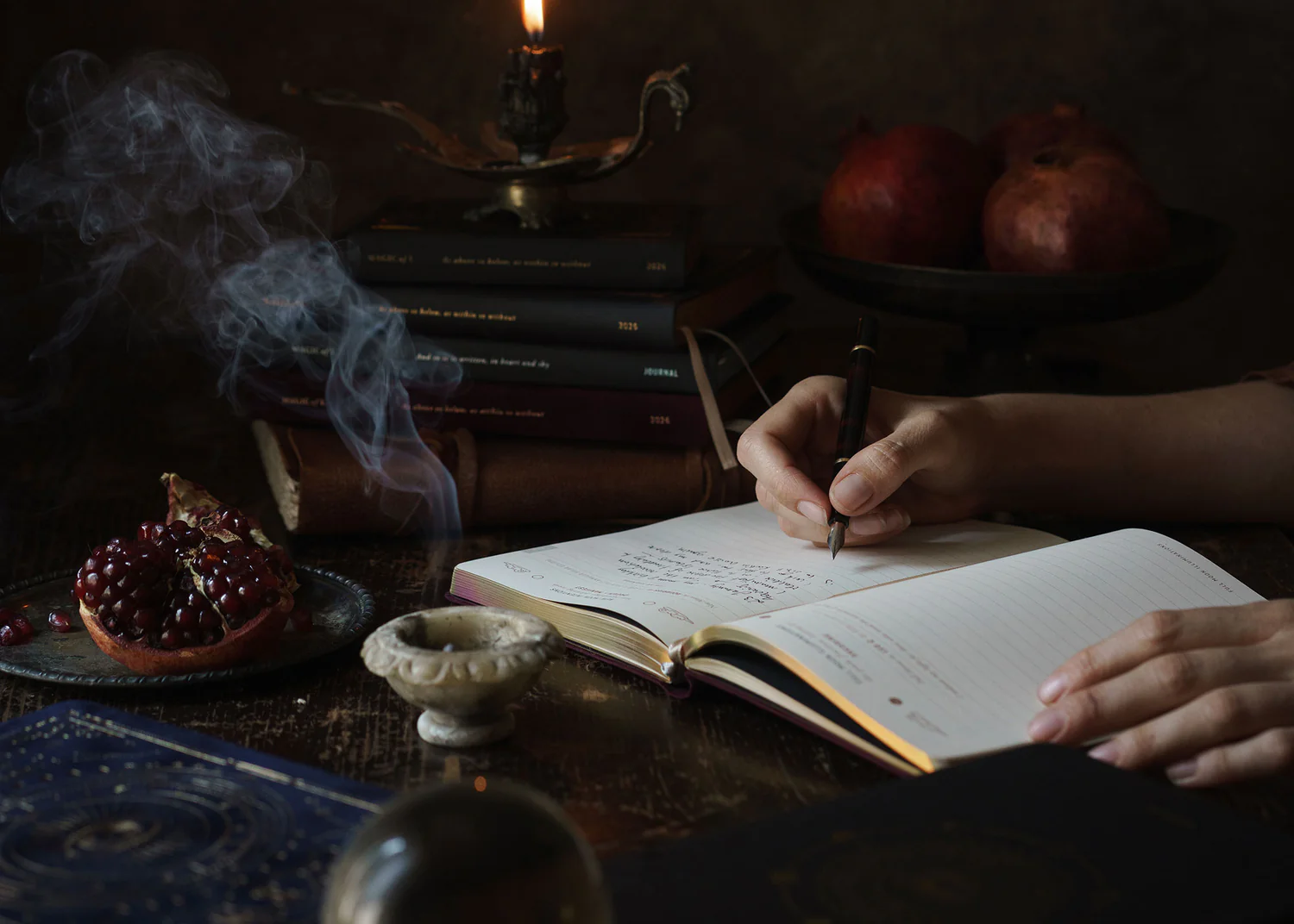 Writing-in-the-planners_09_5168069c-73c1-4823-8c69-818352694718_1500x NAUJA! 2026 metų astrologinė planuotė (aksominė) - Image 8